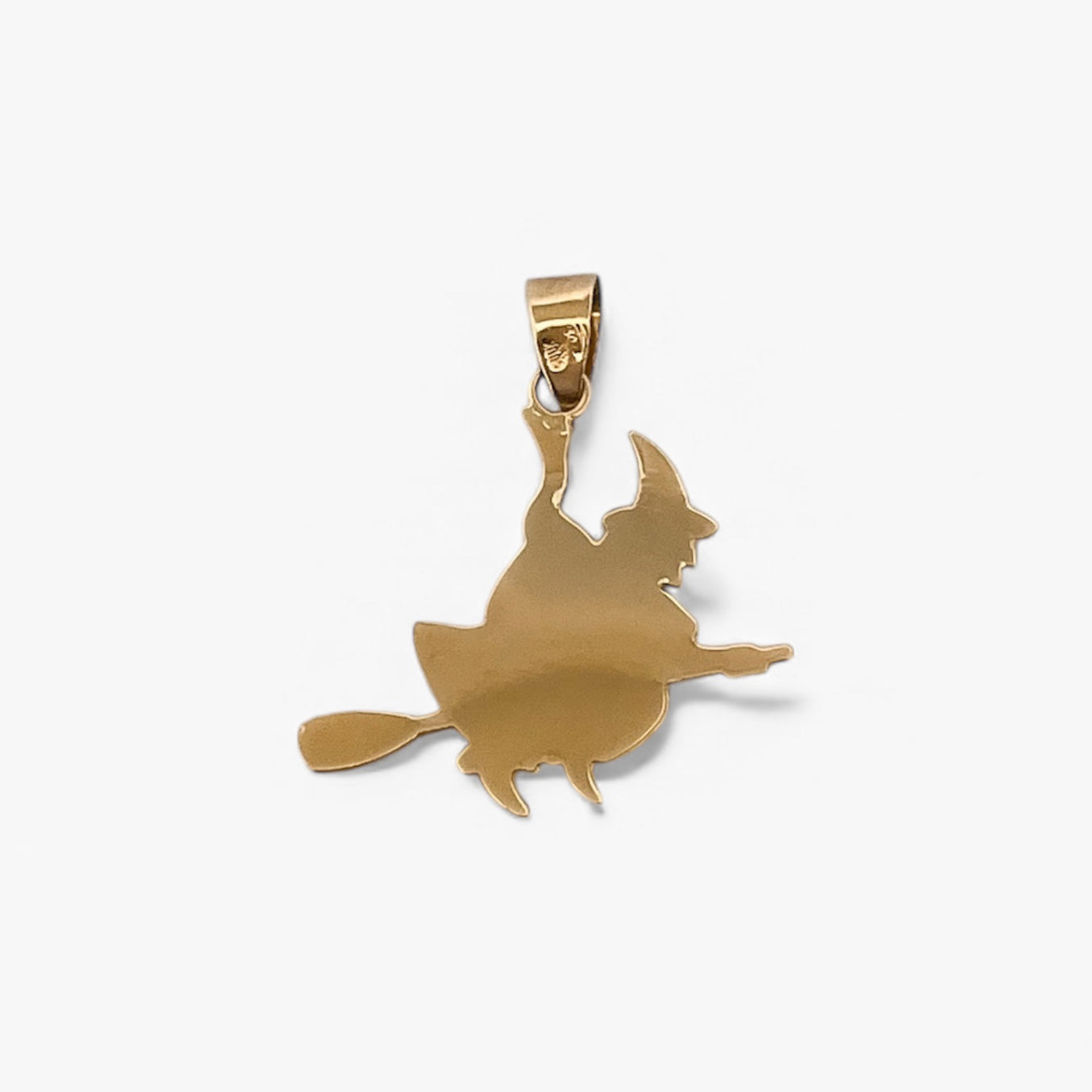 Comprar colgante medalla de bruja realizada en oro amarillo de 18kt. Joyería Ian'Or. Joyas de segunda mano. Joyas restauradas. Colgantes baratos. Envío gratis.