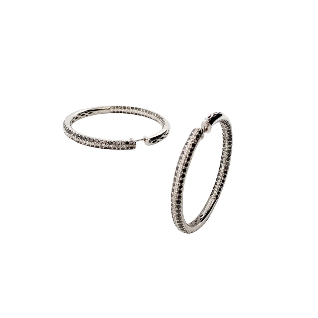 Pendientes de Aro realizados en oro blanco de 4cm de diámetro interior y cierre por presión. Joyas de segunda mano. Envío gratis. Joyas con diamantes baratas.