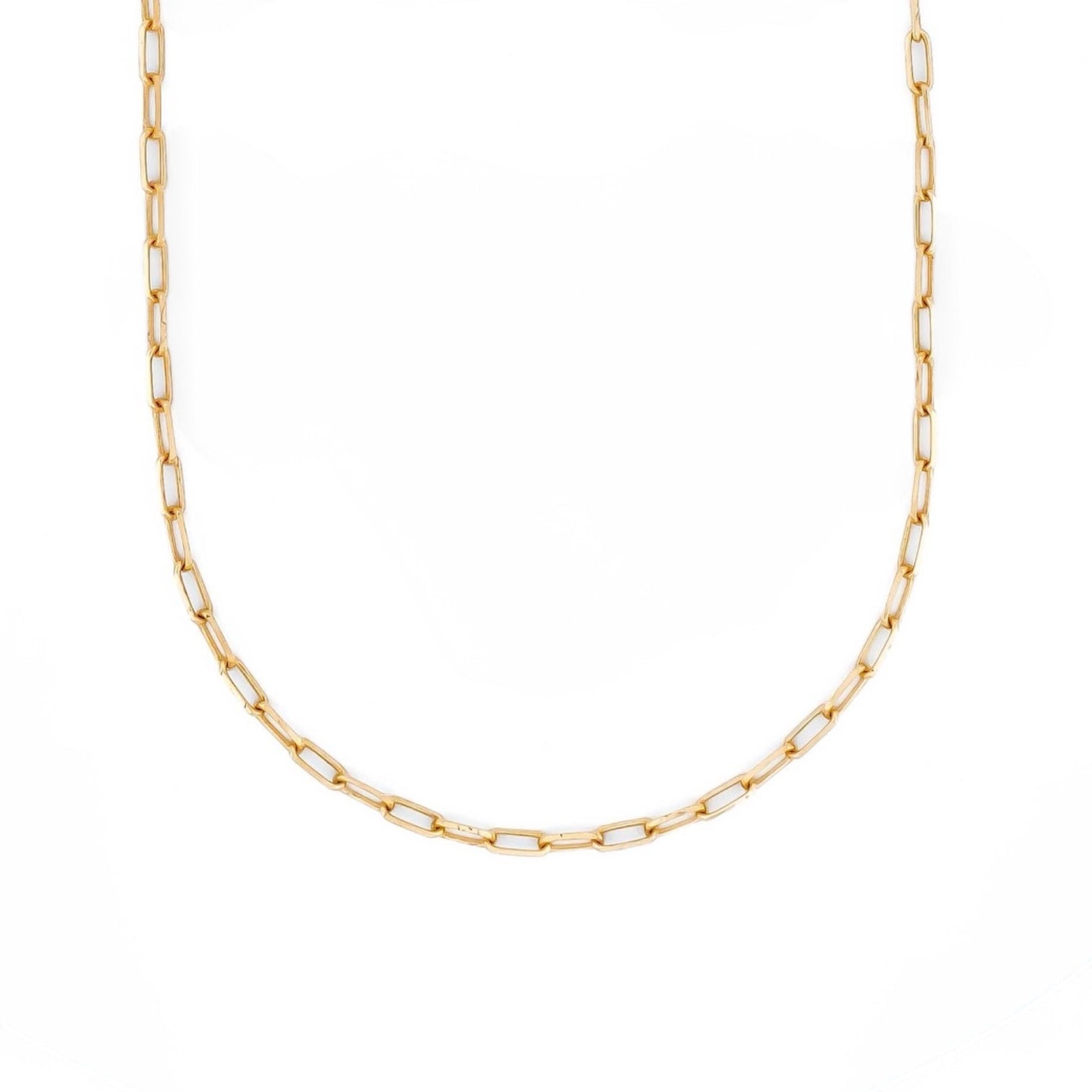 Comprar collar de oro amarillo de 18kt con cadena forzada de eslabones largos con un cierre tipo desplegable. Cadenas de oro de 18kt baratas. Envío gratis.