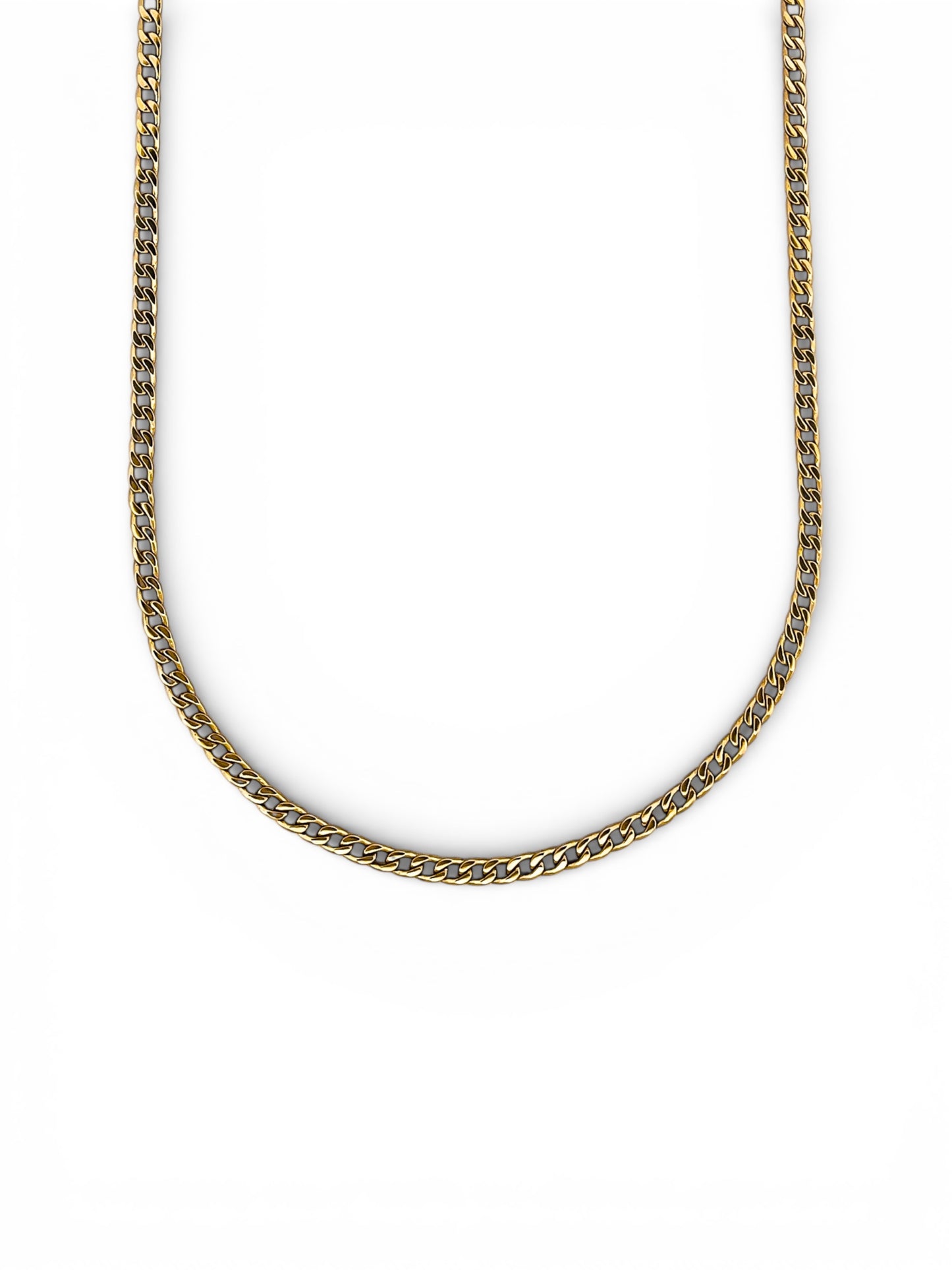 Comprar cadena barbada realizada en oro amarillo de 18kt. Esta cadena dispone de cierre tipo mosquetón. Joya unisex. Joyas acondicionadas. Envío GRATIS. Ian'Or.