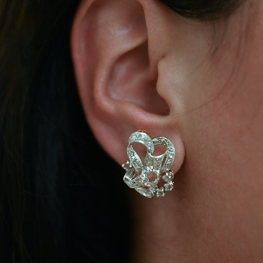 Comprar pendientes vintage de oro amarillo de 18kt con diamantes talla antigua engastados en platino. Joyas vintage de oro y platino de segunda mano. Ian'Or.