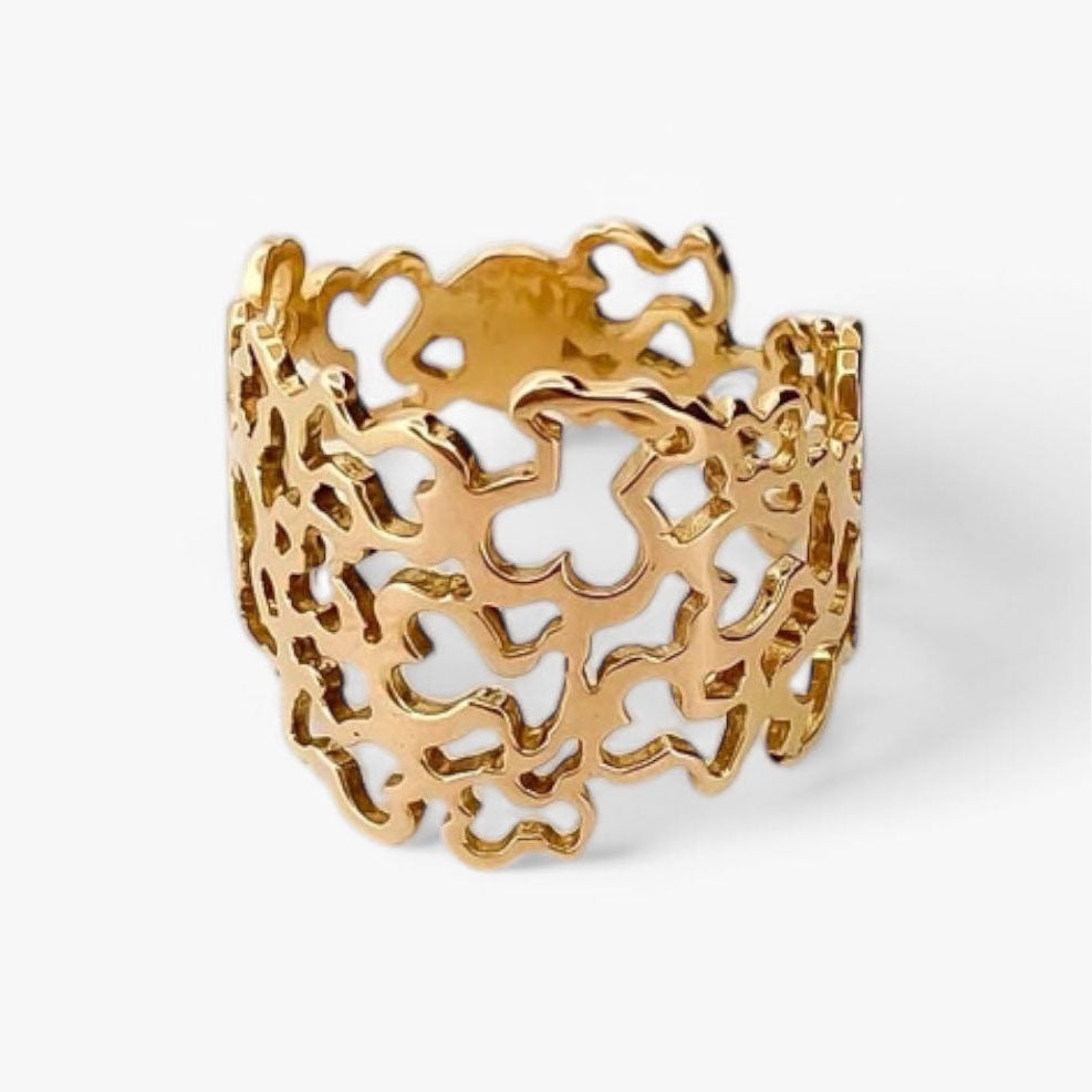 Anillo original de TOUS realizado en oro amarillo de 18kt modelo Milosos con el icónico relieve de los Ositos de Tous. Joyas de Tous de oro baratas en Bcn.