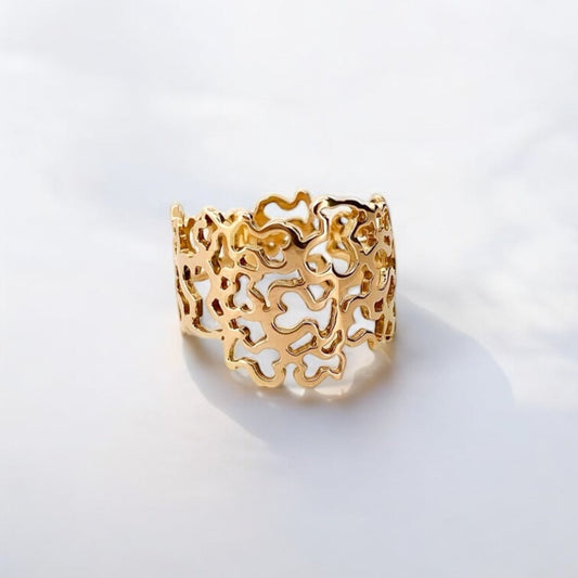 Anillo original de TOUS realizado en oro amarillo de 18kt modelo Milosos con el icónico relieve de los Ositos de Tous. Joyas de Tous de oro baratas en Bcn.
