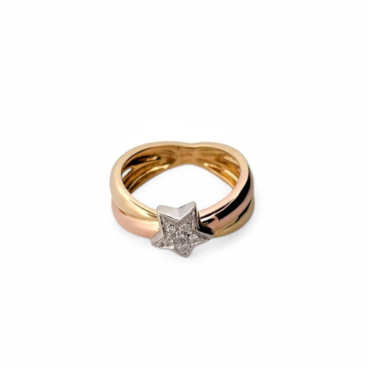 Comprar anillo realizado en oro blanco, rosa y amarillo de 18kt con estrella central con 6 diamantes talla brillante. Joyas de oro 18kt. Joyas baratas.