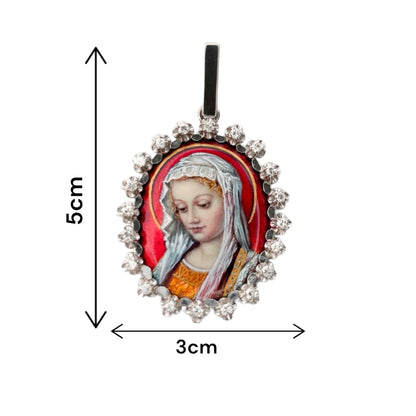 Colgante medalla realizado en oro blanco de 18kt con imagen de virgen con precioso esmalte al fuego i 20 diamantes alrededor del colgante. Joyas segunda mano.