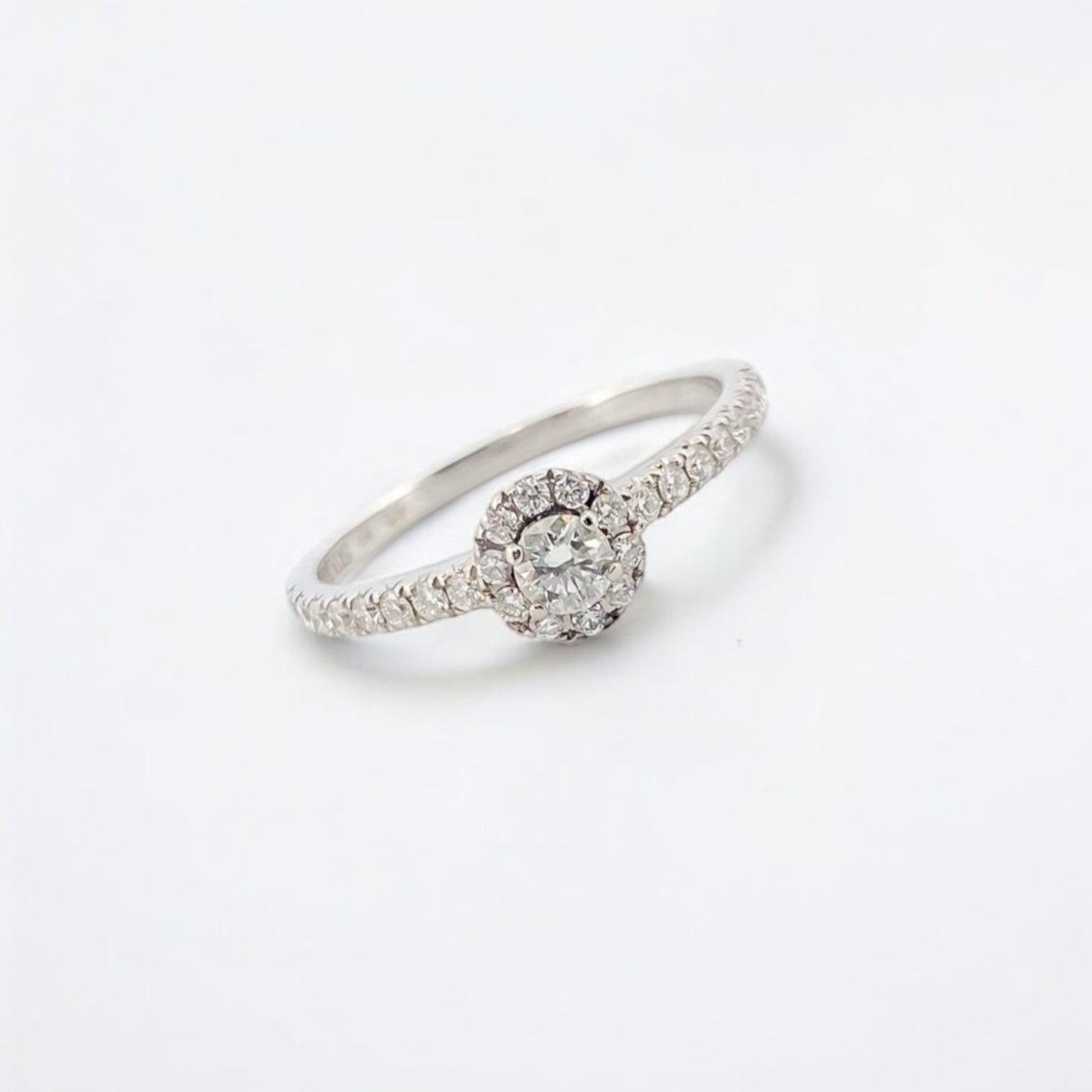 14298GM - Anillo Suarez oro blanco con rosetón brillantes