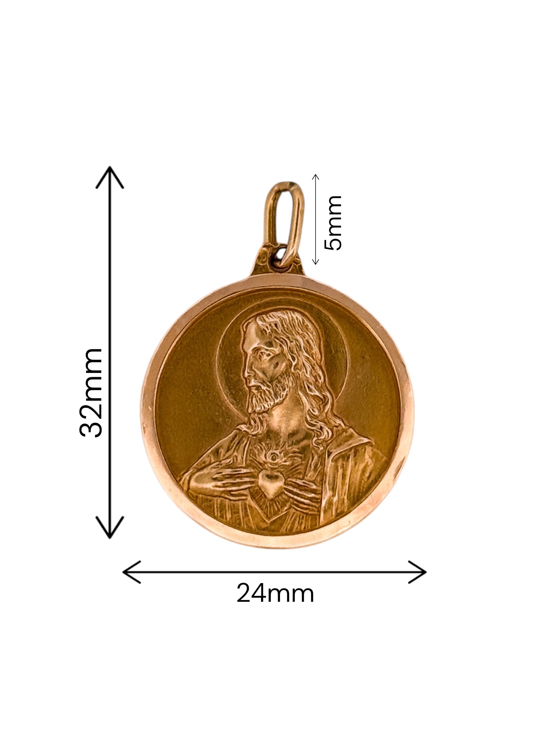 Colgante medalla tipo escapulario realizado en oro amarillo de 18kt con grabado de la Virgen del Carmen y el corazón de Jesús. Joyería Ian'Or.

