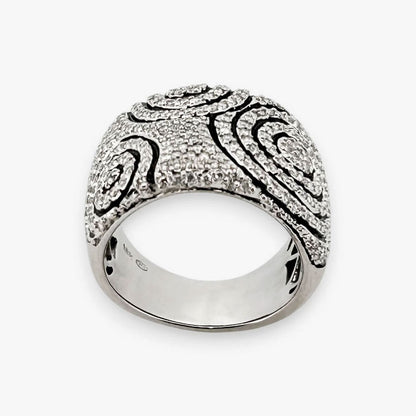 Comprar anillo ancho de oro blanco de 18kt con pavé de diamantes en la parte central.  Joyería de segunda mano en Barcelona. Envío gratis. Joyería Ian'Or.