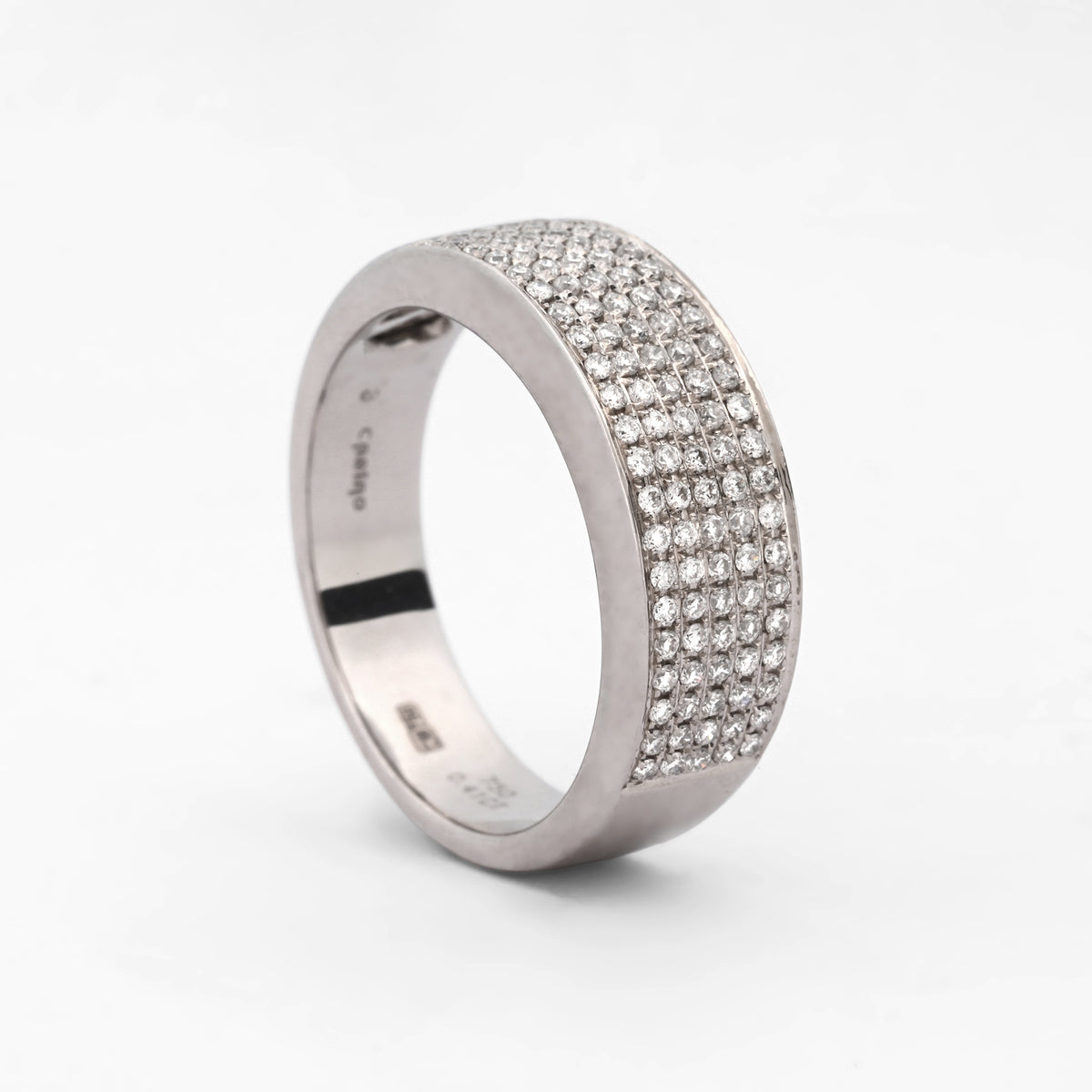 Comprar anillo realizado en oro blanco de 18kt con pavé de diamantes talla brillante. Joyas de segunda mano restauradas. Joyería Ian'Or. Envío gratis.