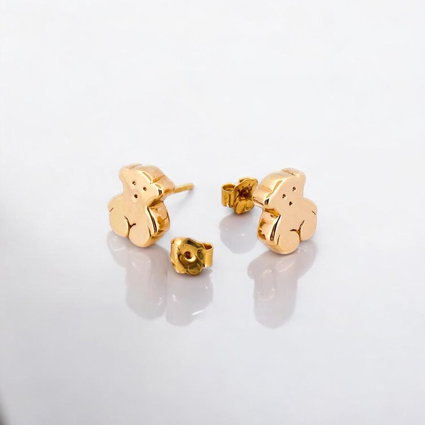 Comprar pendientes realizados en oro amarillo de 18kt originales de la firma TOUS con los icónicos ositos sweets dolls. Joyas Tous restauradas. Joyería Ian'Or.