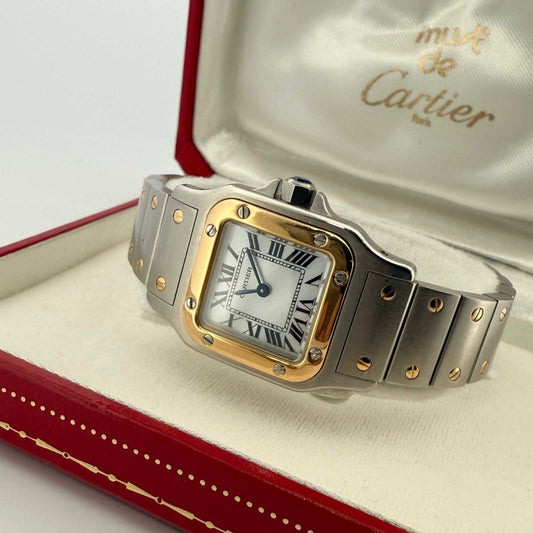 Reloj de quarzo vintage Cartier modelo Santos Galbée de mujer realizado en Acero y Oro de 18kt.
Relojes Cartier de segunda mano baratos en Barcelona. 