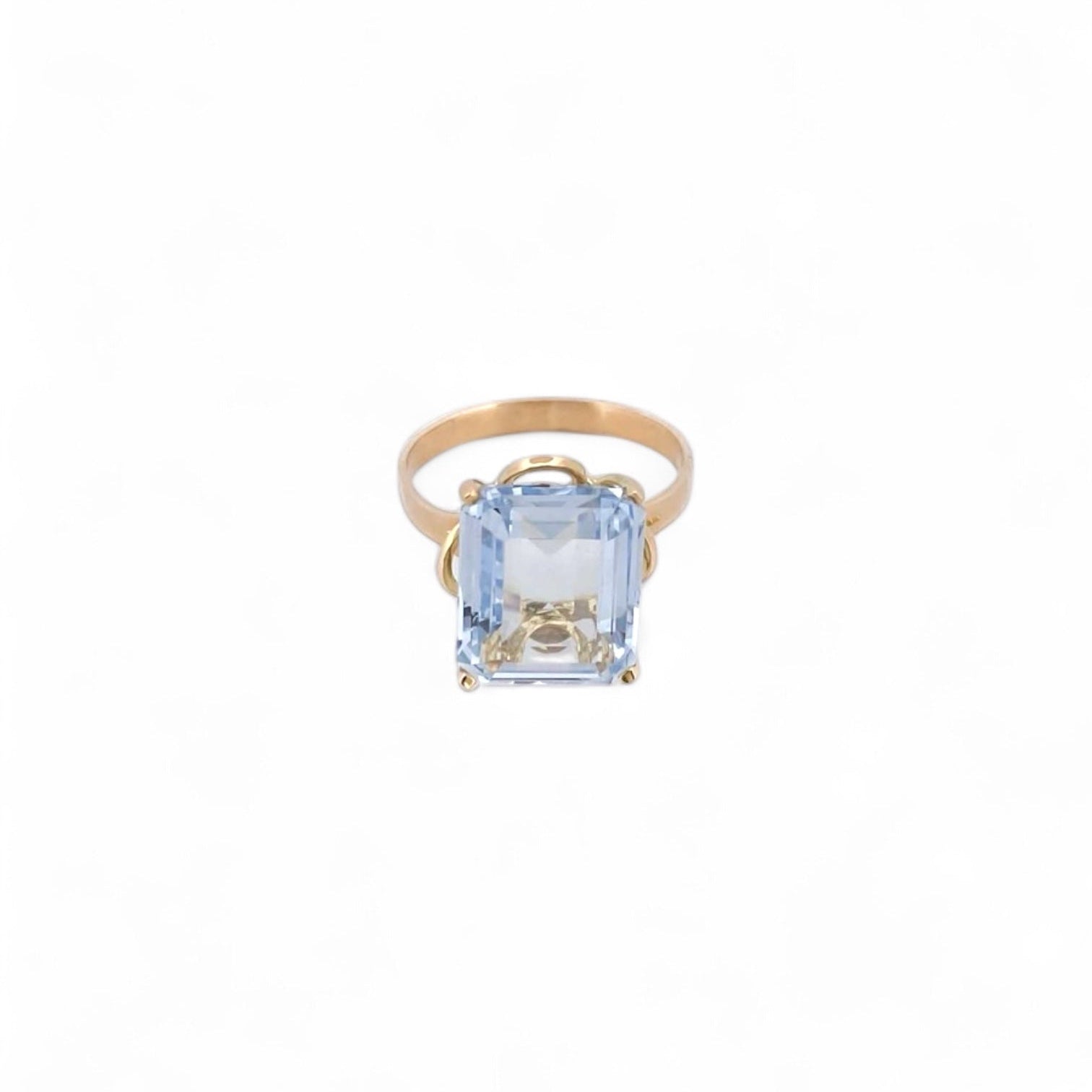 Comprar anillo de oro amarillo de 18kt con topacio talla baguette engastado en 4 grapas. Joyas restauradas. Joyas de segunda mano. Joyería Ian'Or.