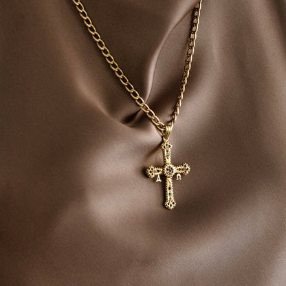 Comprar colgante cruz Asturiana en oro amarillo de 18kt con 28 piedras de colores. Joyería Ian'Or. Joyas acondicionadas para una nueva vida. Envío gratis.