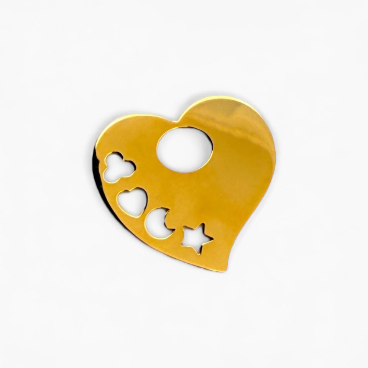 Comprar colgante en forma de corazón liso realizado en oro amarillo de 18kt. Con forma de estrella, luna, corazón y flor. Envío gratis. Joyería Ian'Or.
