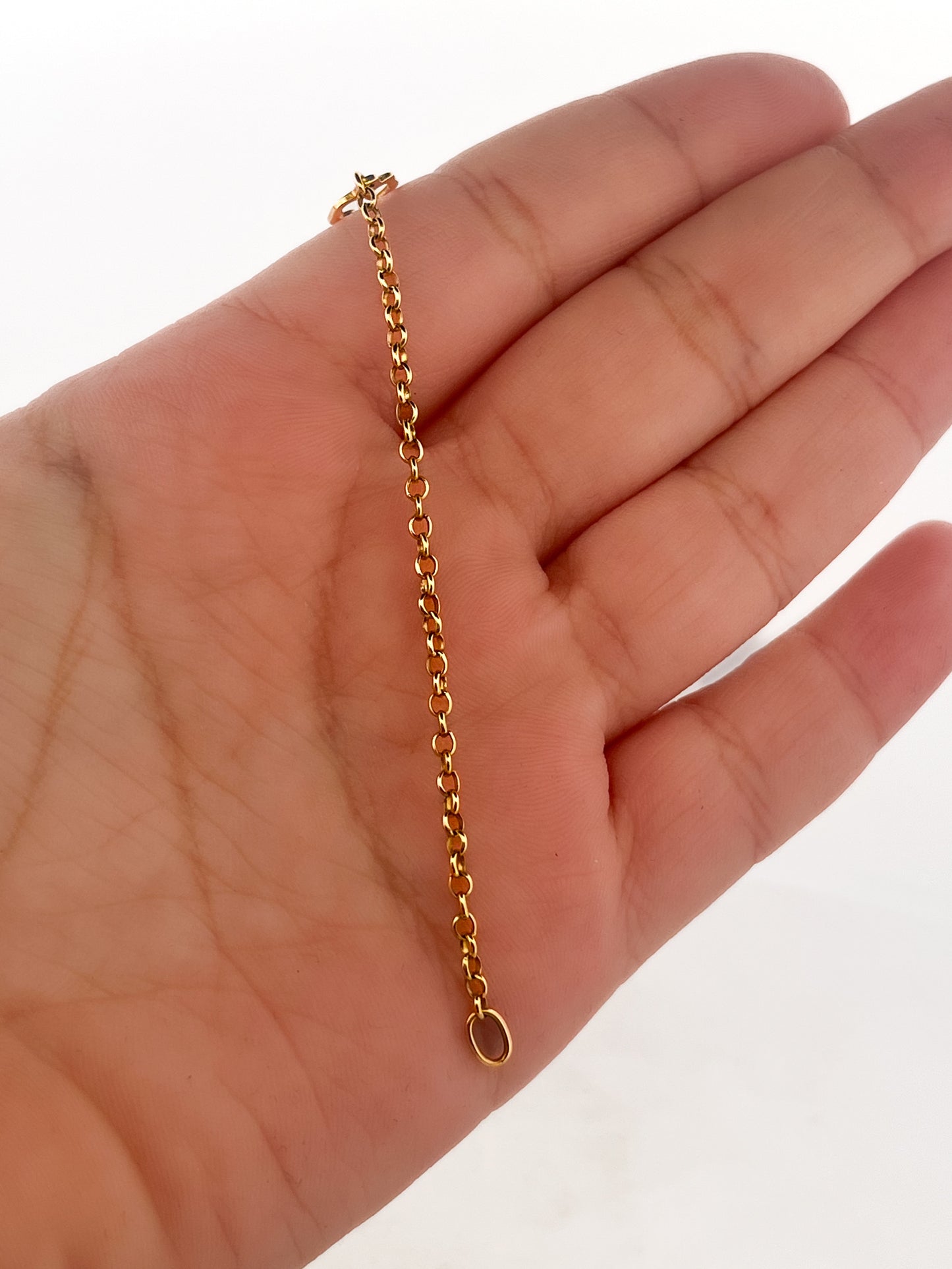 Comprar pulsera original bebe de TOUS realizado en oro amarillo de 18kt y oso icónico de la marca. Joyas de TOUS originales de oro al mejor precio.