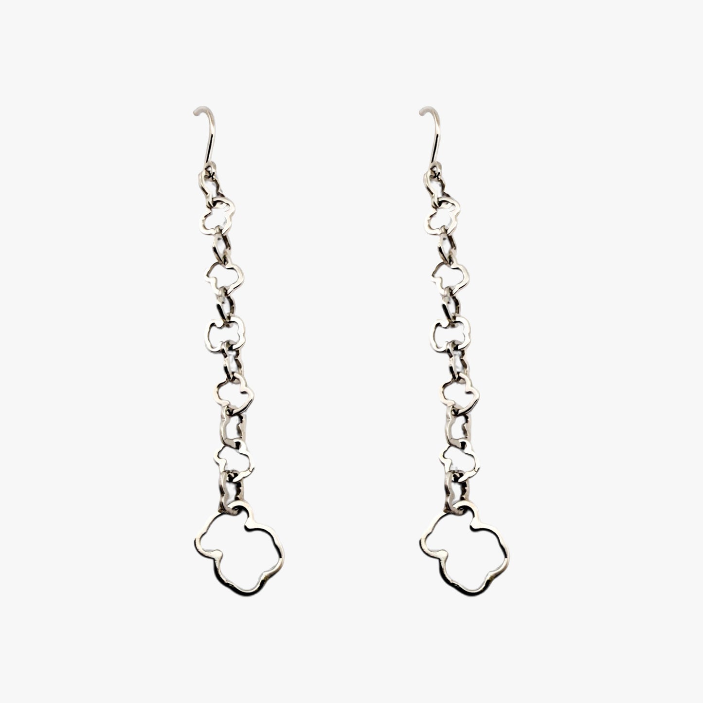 Comprar pendientes oro blanco de 18kt  TOUS originales de la colección Carrusel con los icónicos ositos eslabonados. Joyas Tous de segunda mano baratas