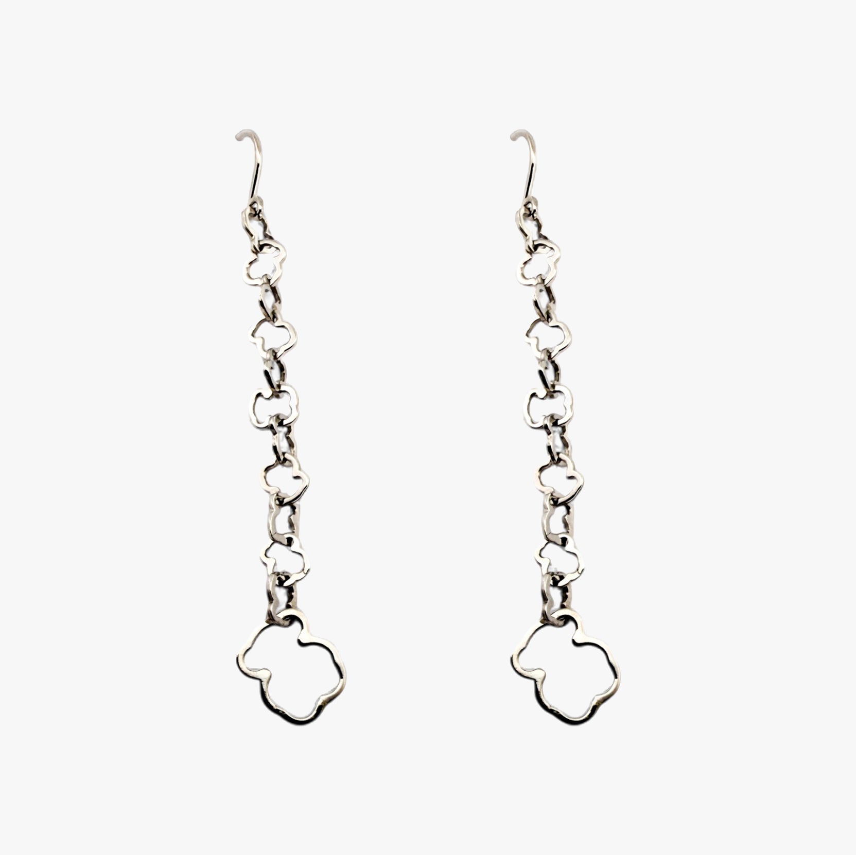 Comprar pendientes oro blanco de 18kt  TOUS originales de la colección Carrusel con los icónicos ositos eslabonados. Joyas Tous de segunda mano baratas