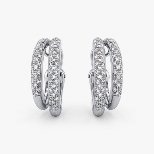 Comprar pendientes de aro dobles realizados en oro blanco de 18kt con diamantes talla brillante. Cierre tipo Omega. Joyas de segunda mano. Envío gratis. Ian'Or.