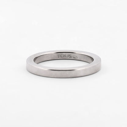 Comprar alianza de la firma TOUS realizada en oro blanco de 18kt con brillante lateral. Anillos de compromiso Tous. Envío gratis. Joyería Ian'Or.