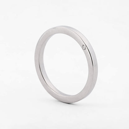 Comprar alianza de la firma TOUS realizada en oro blanco de 18kt con brillante lateral. Anillos de compromiso Tous. Envío gratis. Joyería Ian'Or.
