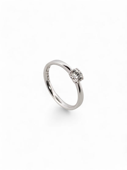 comprar Solitario de la firma RABAT en oro amarillo de 18kt con un diamante talla brillante con engaste en 4 grapas de 0,40ct el interio . Joyas Rabat al mejor precio. Envío GRATIS.