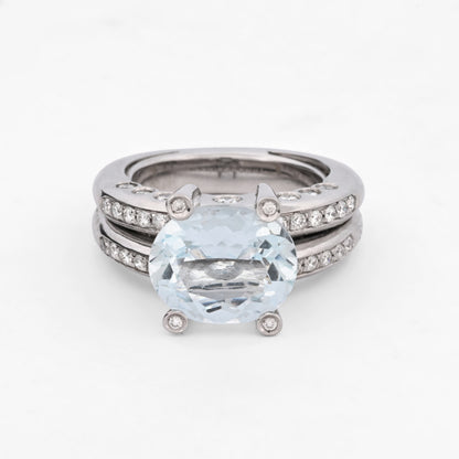 Comprar anillo de la firma Sillam realizado en oro blanco de 18kt con aguamarina central y diamantes en los brazos talla brillante. Envío GRATIS. IanOr.