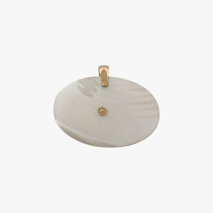 Comprar colgante en forma de flor de la firma Antonelli realizado en oro de 18kt, un diamante central y madreperla. Joyería Ian'Or. Envío GRATIS.
