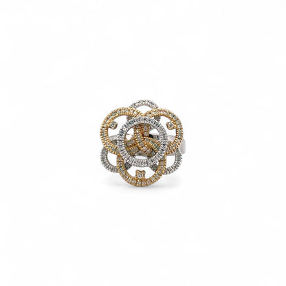 Comprar sortija en forma de flor realizada en oro blanco y amarillo de 18kt con diamantes. Joyería compro oro Ian'Or. Joyas acondicionadas. Envío GRATIS.
