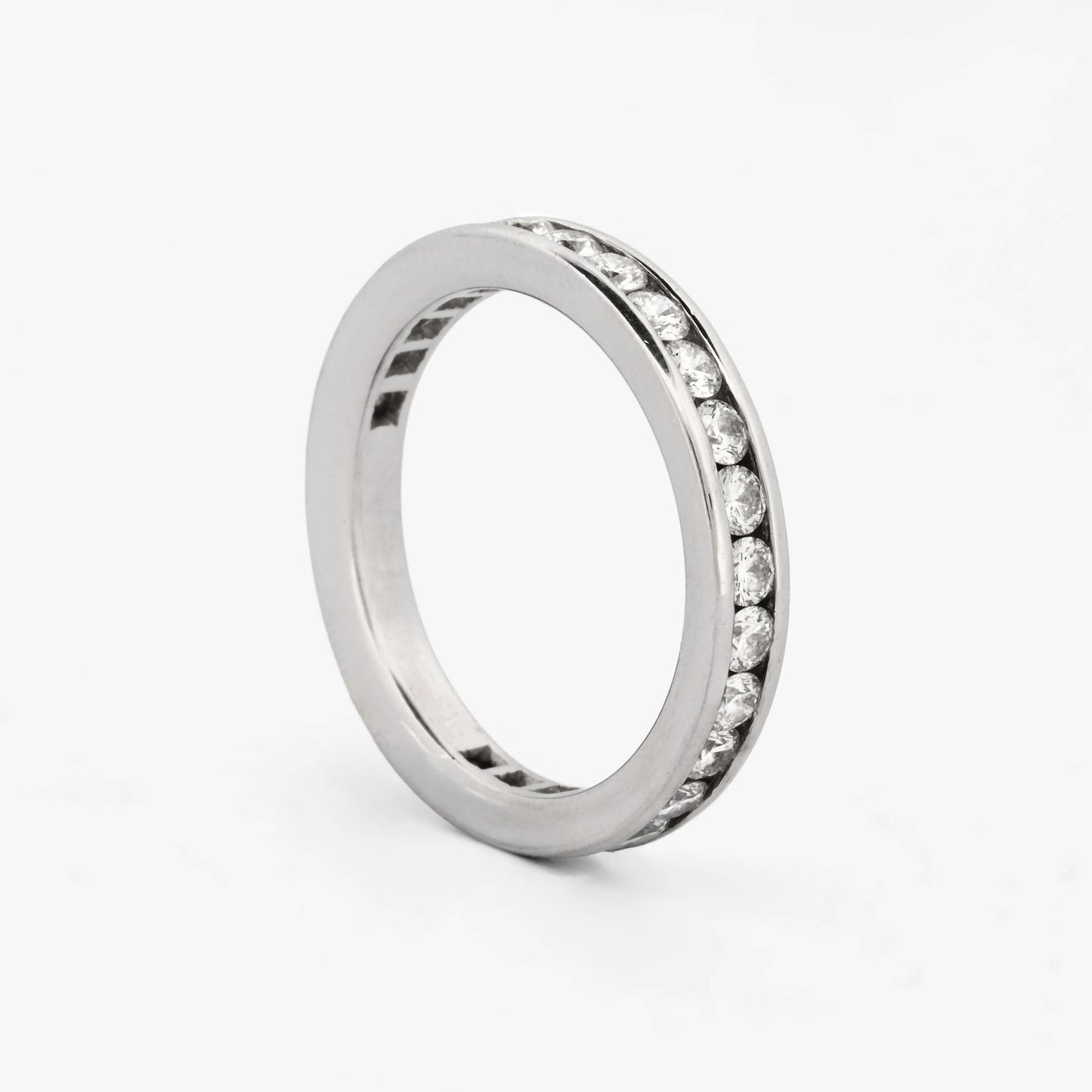 Alianza oro blanco 18kt con brillantes - 15118P