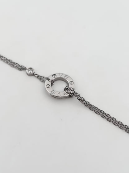 Pulsera de la prestigiosa firma Cartier realizada en oro blanco de 18kt. De la colección Cartier LOVE. Joyas Cartier al mejor precio certificada