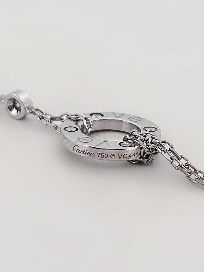 Pulsera de la prestigiosa firma Cartier realizada en oro blanco de 18kt. De la colección Cartier LOVE. Joyas Cartier al mejor precio certificada