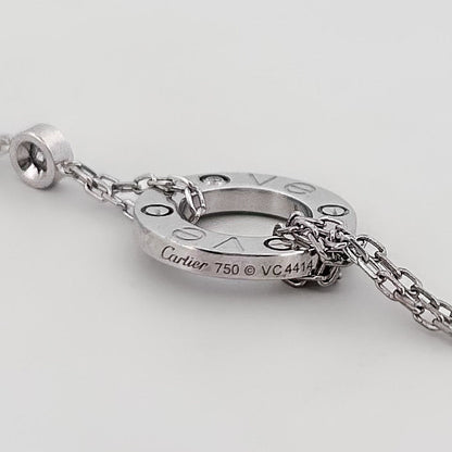 Pulsera de la prestigiosa firma Cartier realizada en oro blanco de 18kt. De la colección Cartier LOVE. Joyas Cartier al mejor precio certificada