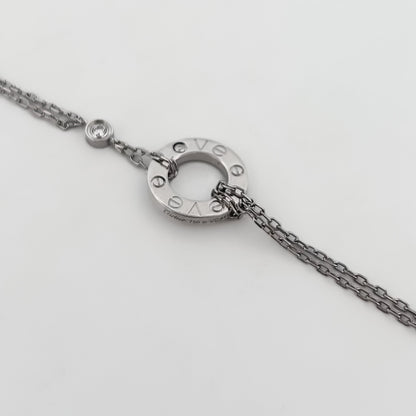 Pulsera de la prestigiosa firma Cartier realizada en oro blanco de 18kt. De la colección Cartier LOVE. Joyas Cartier al mejor precio certificada