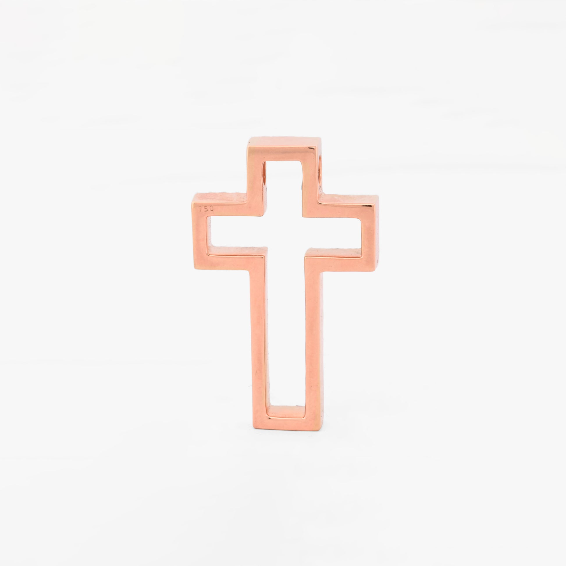 Comprar colgante en forma de cruz realizada en oro rosa de 18kt con brillantes. Cruces de oro y diamantes baratas. Joyería compro oro Ian'Or. Envío GRATIS.