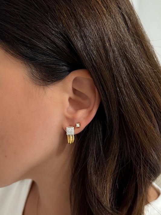 Comprar pendientes realizados en oro amarillo de 18kt, diamantes talla brillante Estos pendientes disponen de cierre tipo Omega. Envío GRATIS.

