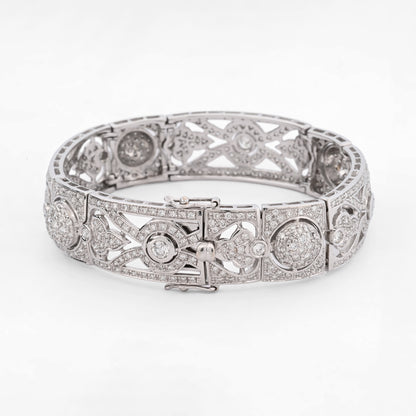 Comprar pulsera con formas geométricas realizada en oro blanco de 18kt con diamantes talla brillante. Joyas con diamantes baratas en Barcelona. Envío gratis.