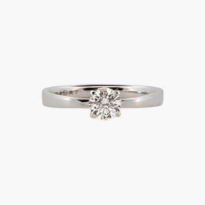 Comprar Solitario de la firma RABAT en oro blanco de 18kt con un diamante talla brillante con engaste en 4 grapas de 0,40ct el interio . Joyas Rabat al mejor precio. Envío GRATIS.