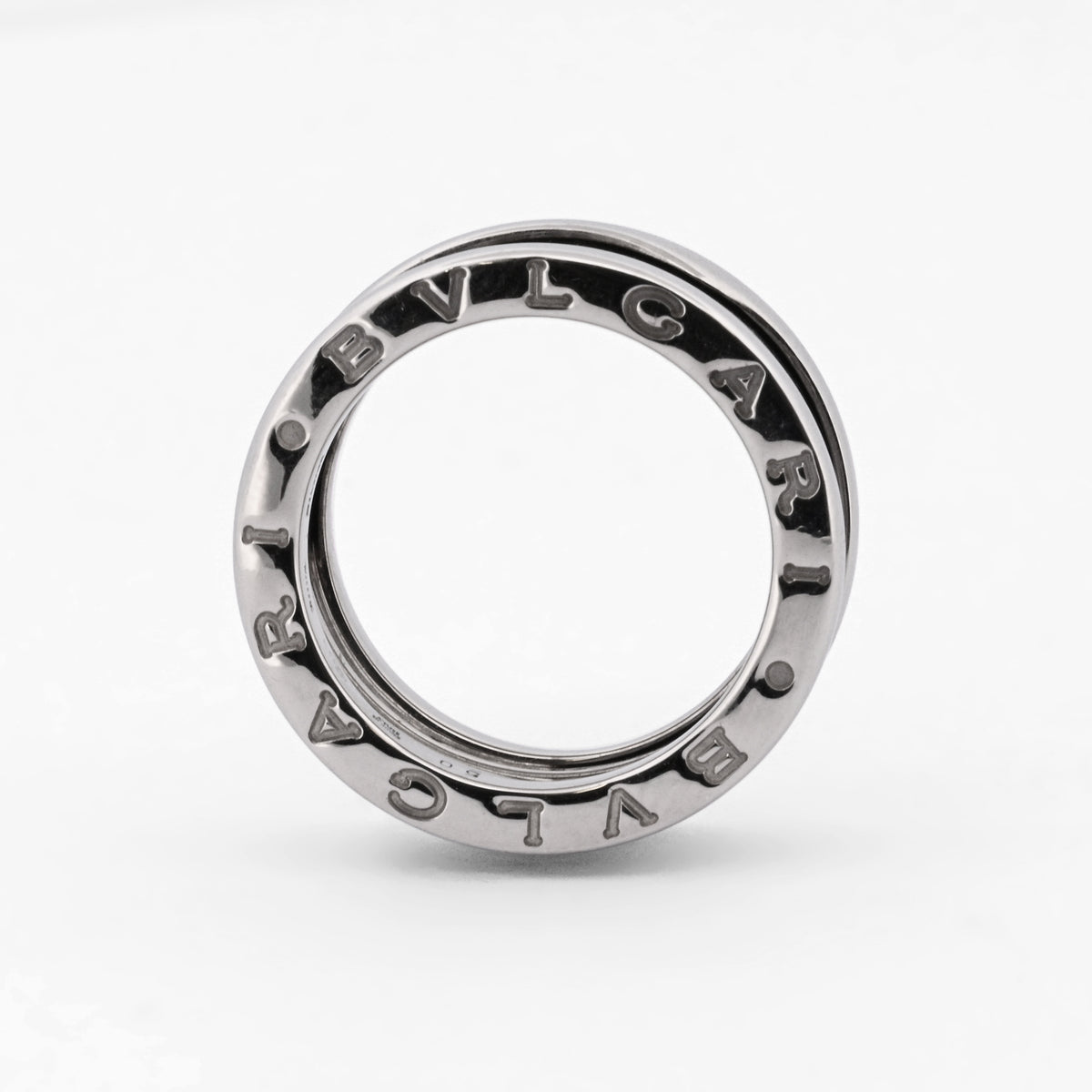 Comprar anillo de la colección B.zero1 de la firma BVLGARI en oro blanco de 18kt de 3 bandas. Joyas Bvlgari baratas. Joyería Ian'Or. Envío Gratis.