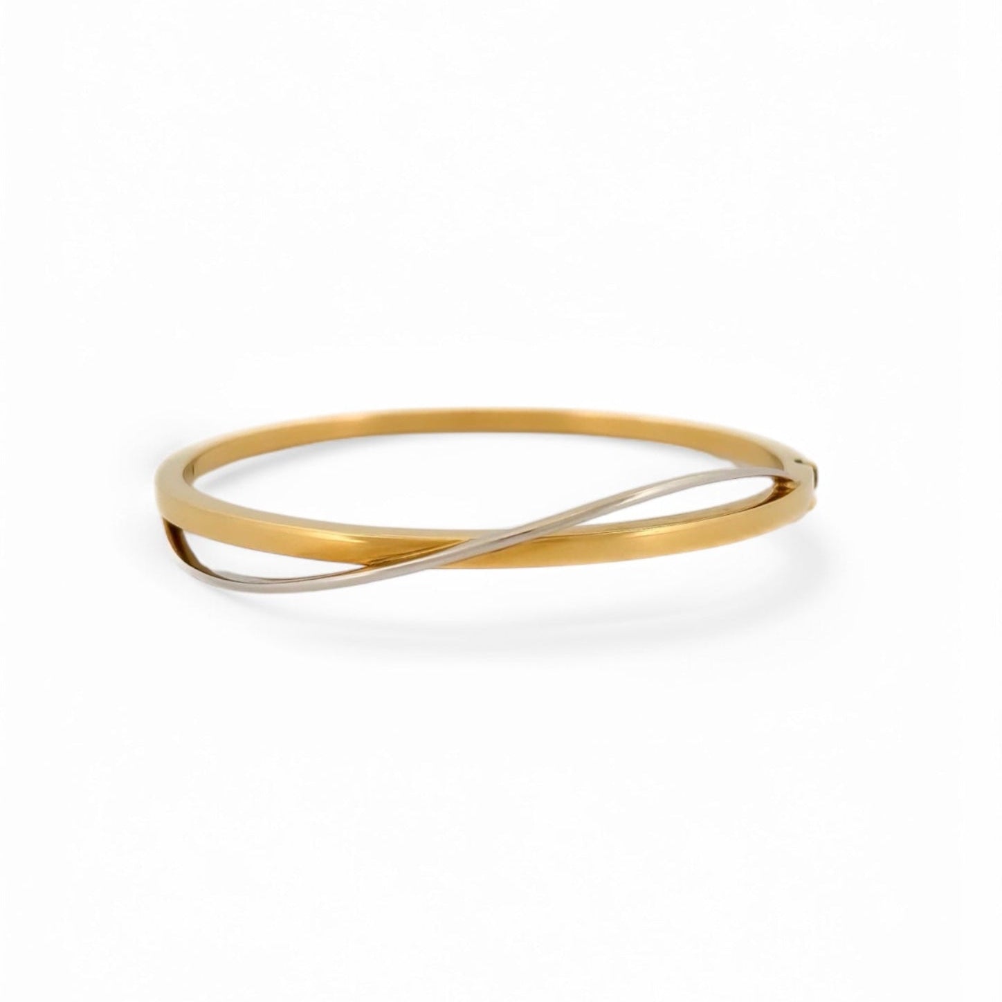 Comprar pulsera esclava de Oro amarillo de 18kt. Esta preciosa pulsera rígida dispone de cierre de cajón. Joyas de segunda mano en Barcelona. Joyería Ian'Or.