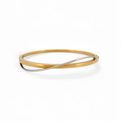 Comprar pulsera esclava de Oro amarillo de 18kt. Esta preciosa pulsera rígida dispone de cierre de cajón. Joyas de segunda mano en Barcelona. Joyería Ian'Or.