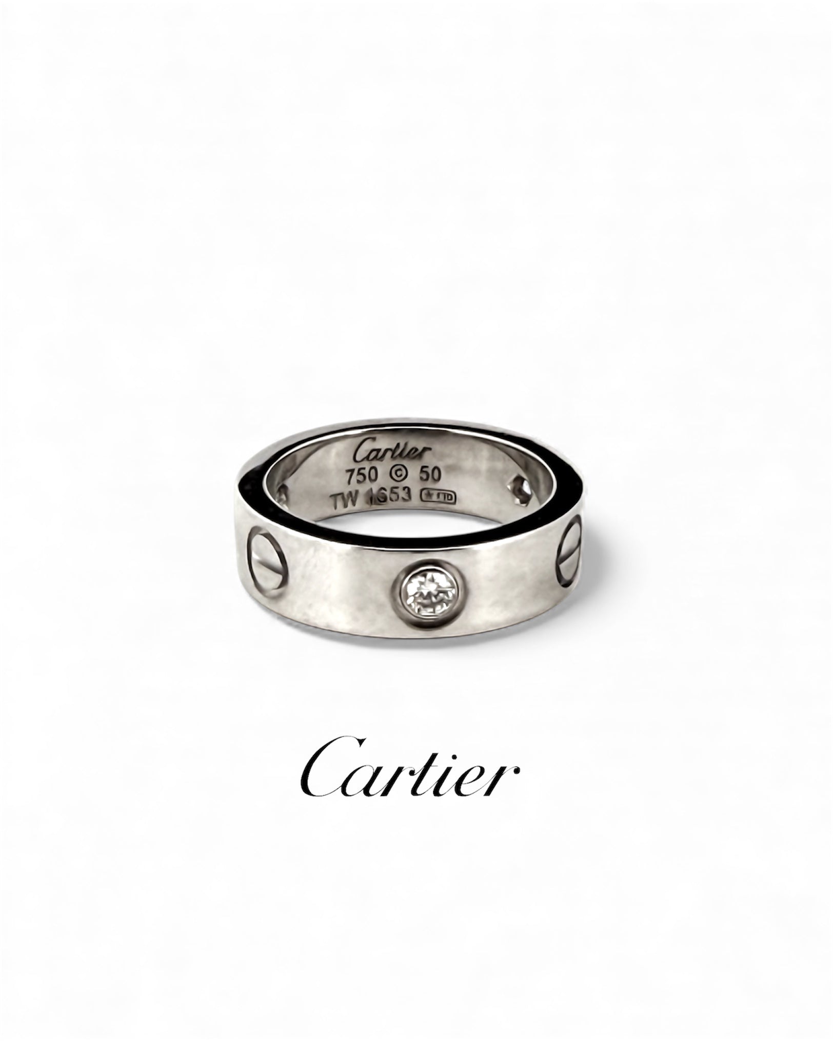 Anillo original de la prestigiosa firma Cartier de la colección LOVE realizada en oro blanco con engaste de 3 brillantes. Joyas Cartier Originales