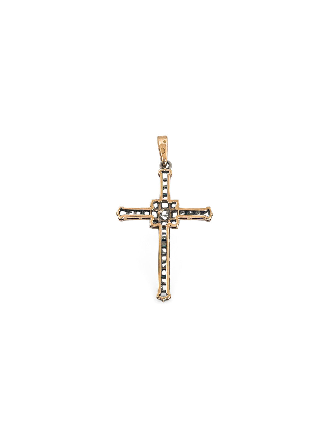 Comprar colgante en forma de cruz de oro blanco, con brillantes platinos. Joyería Compro Oro Barcelona. Ian'Or.