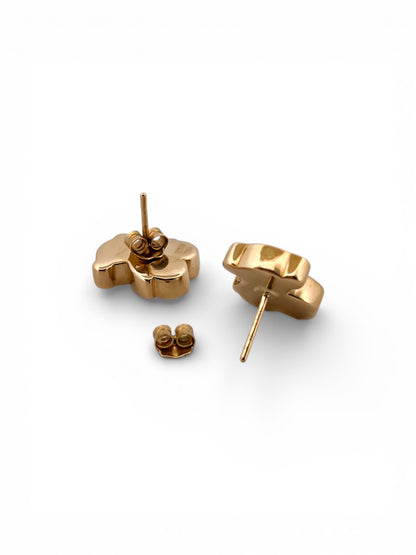 Comprar pendientes de oro amarillo de 18kt originales de la firma TOUS con los icónicos ositos sweets dolls.
Esta ha sido restaurada en nuestro taller de Barcelona y se entrega certificada.
Joyas tous restauradas de oro 18kt