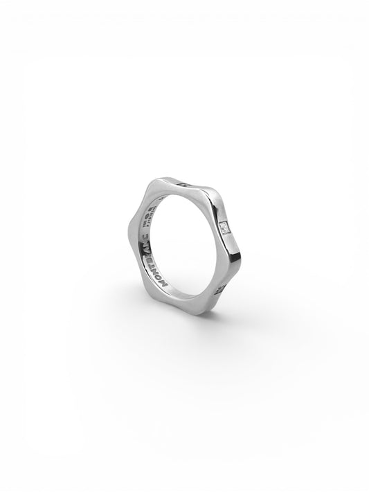 Comprar anillo de la marca Montblanc, de la colección 4810 Star realizado en oro blanco con 6 diamantes. Joyas de segunda mano baratas. Joyería Ian'Or. Joyeria de marca.Envío gratis.