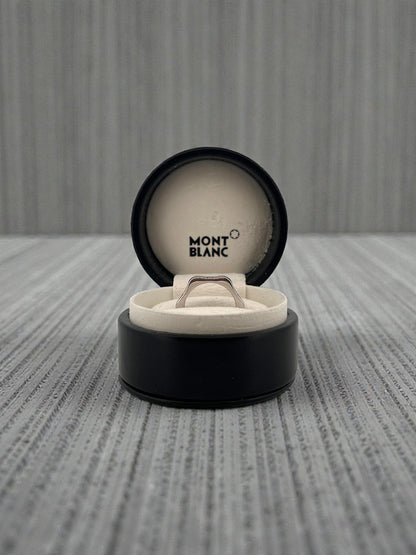 Comprar anillo de la marca Montblanc, de la colección 4810 Star realizado en oro blanco con 6 diamantes. Joyas de segunda mano baratas. Joyería Ian'Or. Joyeria de marca.Envío gratis.