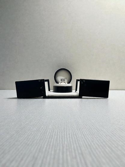 Comprar anillo de la marca Montblanc, de la colección 4810 Star realizado en oro blanco con 6 diamantes. Joyas de segunda mano baratas. Joyería Ian'Or. Joyeria de marca.Envío gratis.