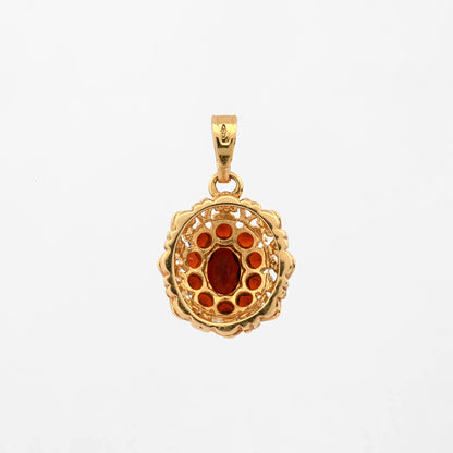 Comprar Colgante realizado en oro amarillo de 18kt con 10 granates, alrededor de un granate central. Joyería Barata en Barcelona.