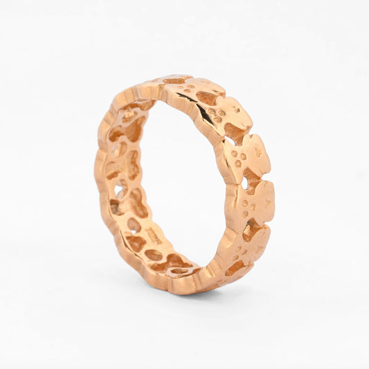 Comprar anillo original de TOUS realizado en oro amarillo y todo el anillo esta formado por osos. Joyas Tous baratas.