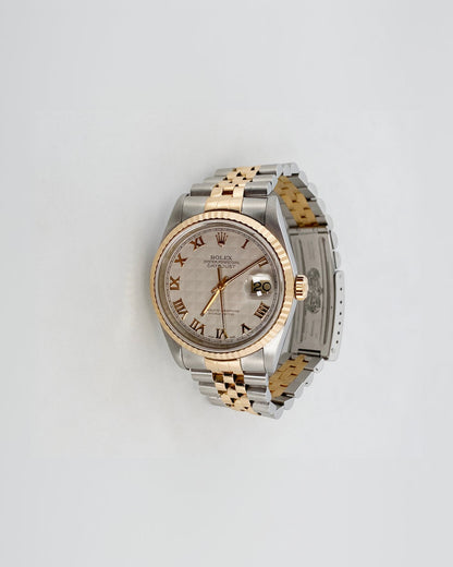 Comprar reloj Rolex modelo Datejust Ivory Pyramide Roman de acero y oro 36mm
Relojes Rolex y de lujo nde segunda mano baratos en Barcelona. 