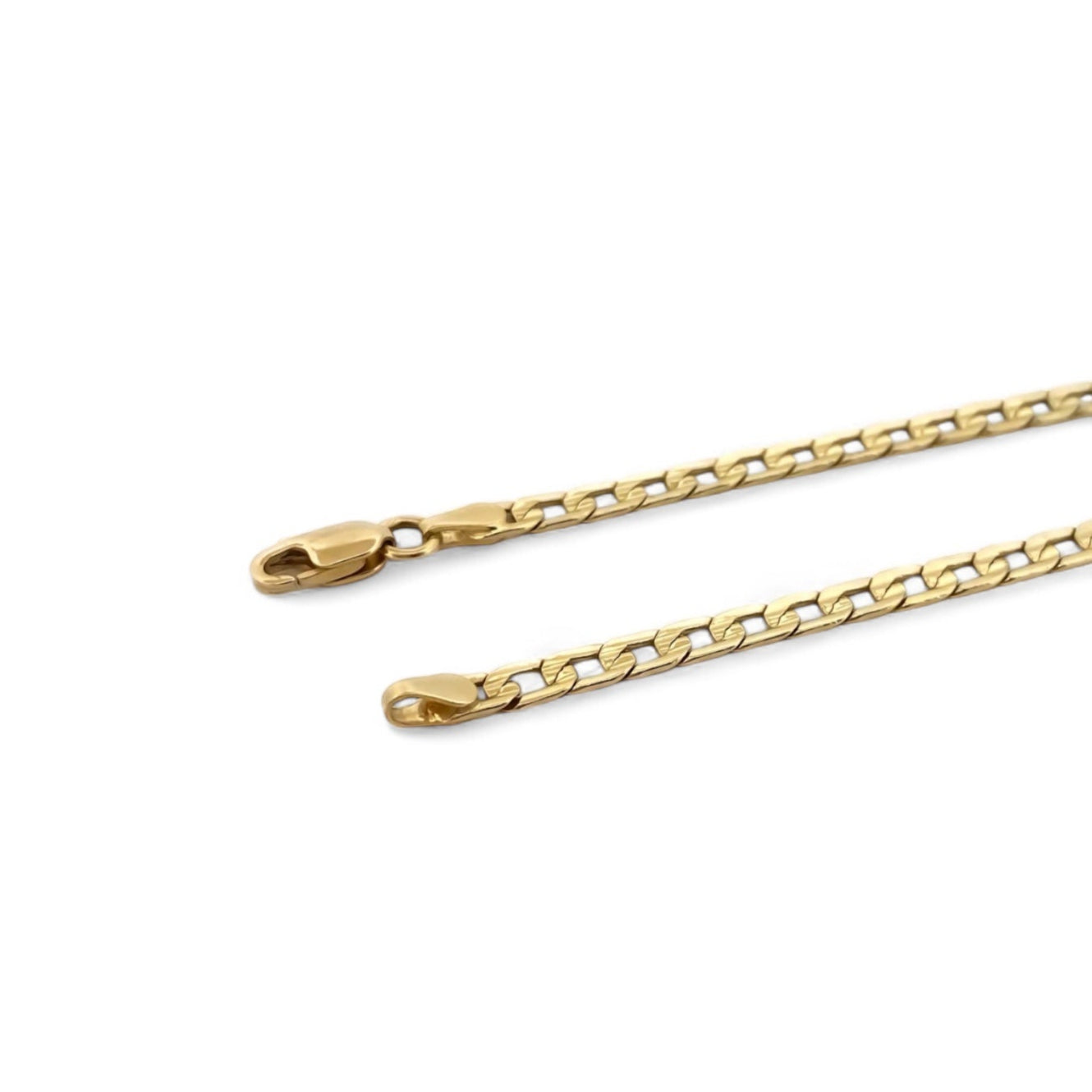 Comprar collar de oro amarillo de 18kt con cadena tipo barbada con un cierre tipo mosquetón. Cadenas de oro de 18kt baratas. Envío gratis. Joyería Ian'Or.